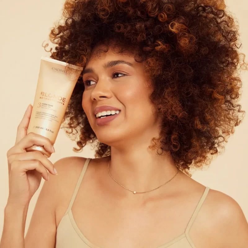 Blonde Reconstructor Acidic Mask Cadiveu 200ml - Imagen 3